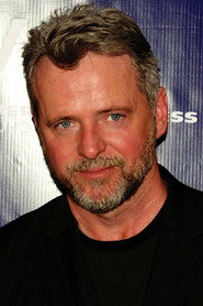 Aidan Quinn isRichard 